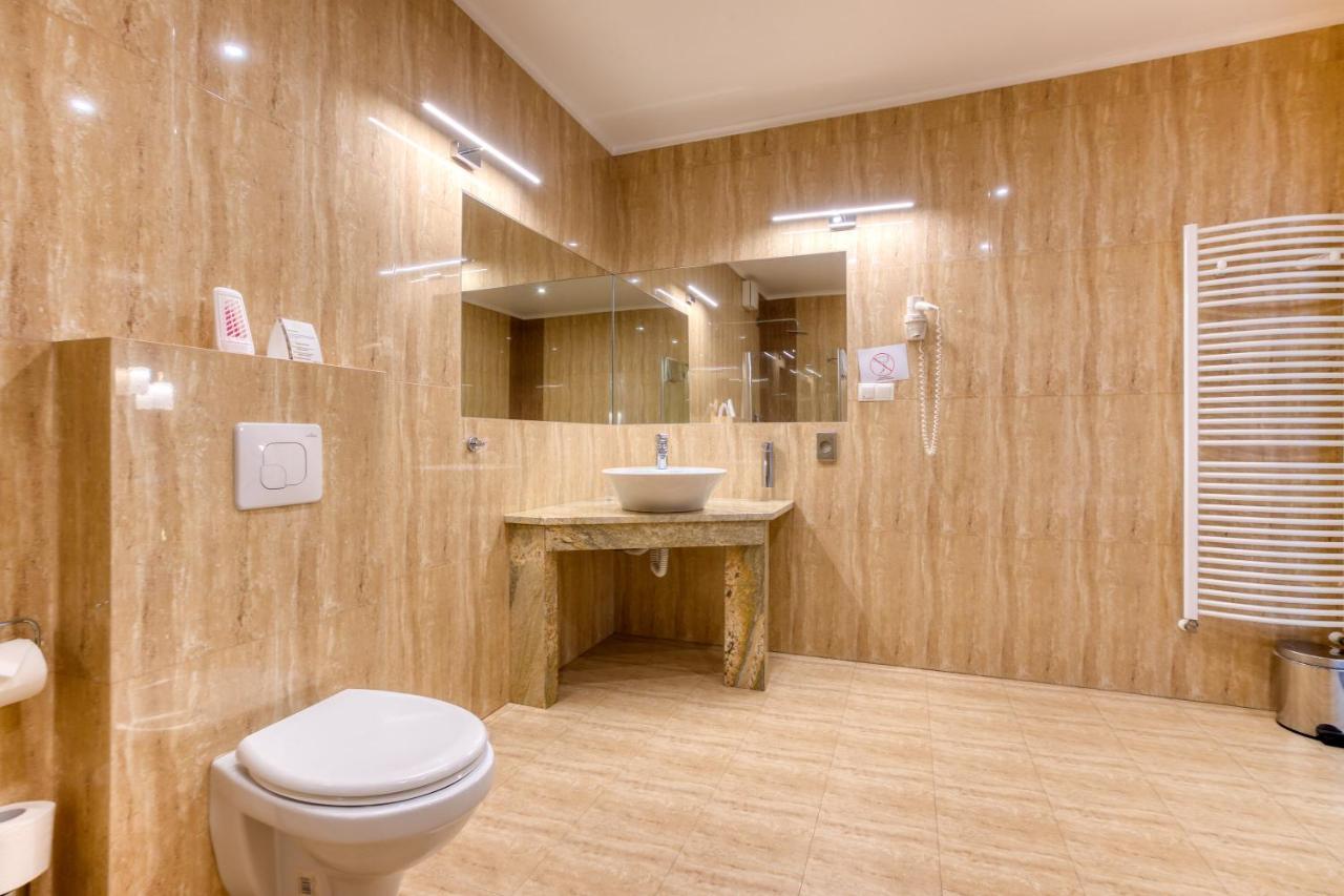 Hotel & Spa Bialy Dom Przyszowice Εξωτερικό φωτογραφία
